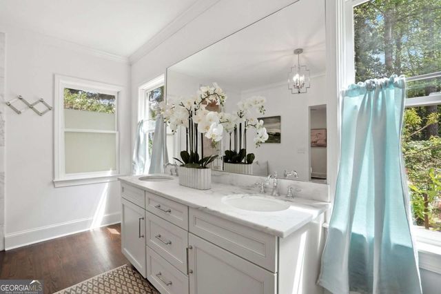 3975 Peachtree Dunwoody Road NE, Atlanta, GA 30342