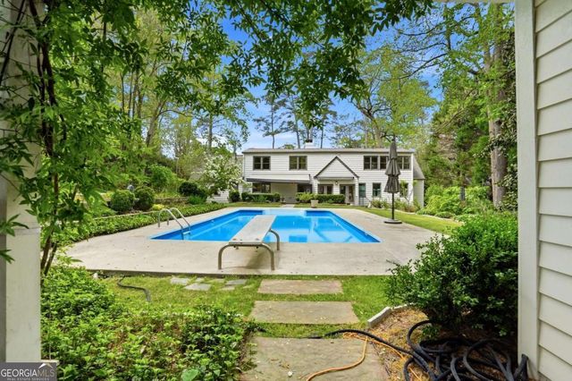 3975 Peachtree Dunwoody Road NE, Atlanta, GA 30342