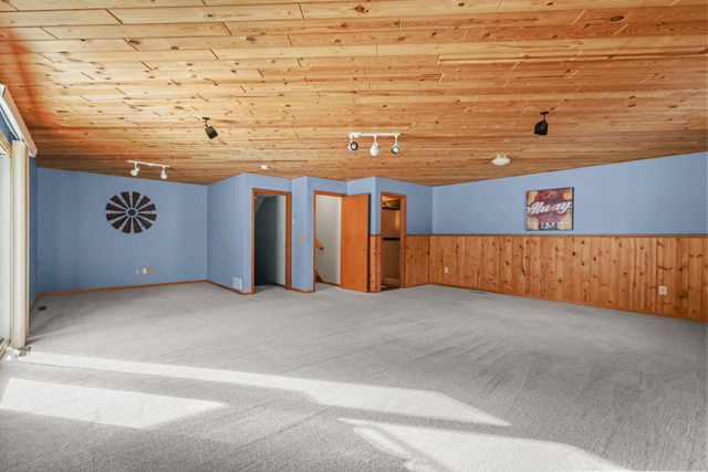 819 Moonlight Place, Woodbury, MN 55125