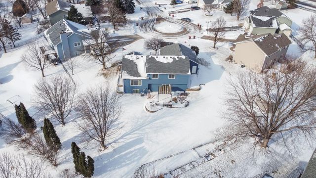 819 Moonlight Place, Woodbury, MN 55125