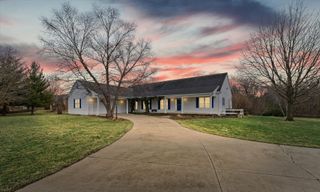 17 Long Grove Drive, Monticello, IL 61856