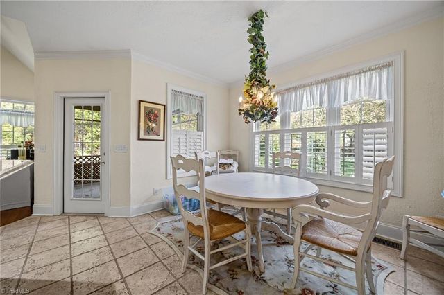 6063 Old Orchard Road, Kernersville, NC 27284