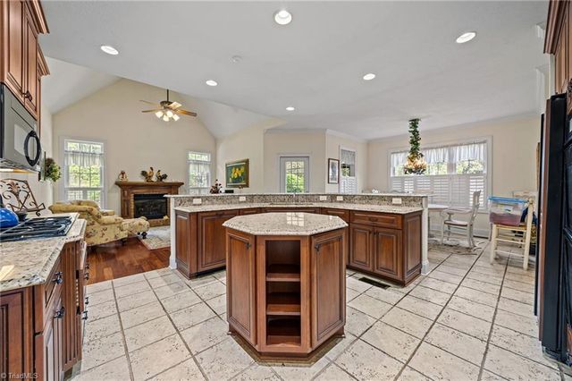 6063 Old Orchard Road, Kernersville, NC 27284