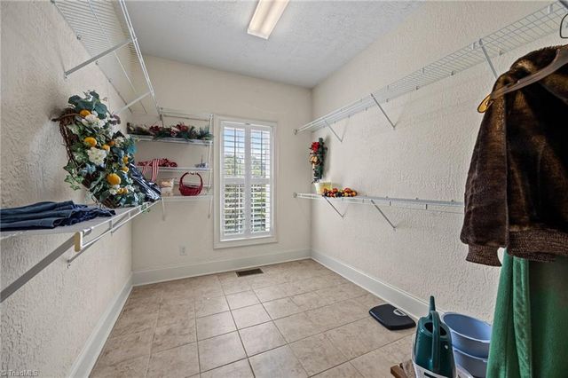 6063 Old Orchard Road, Kernersville, NC 27284
