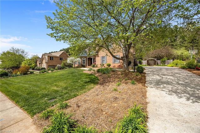 6063 Old Orchard Road, Kernersville, NC 27284