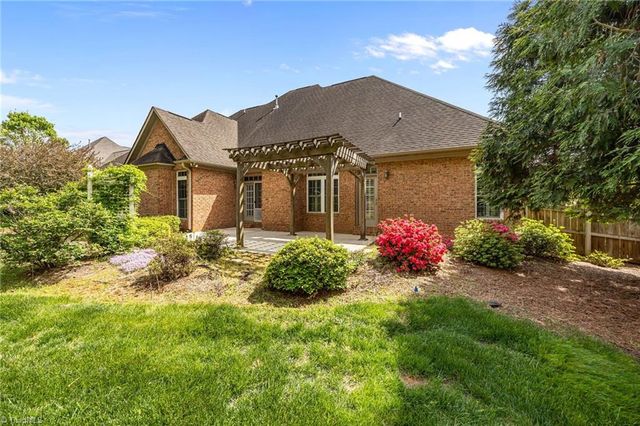 6063 Old Orchard Road, Kernersville, NC 27284