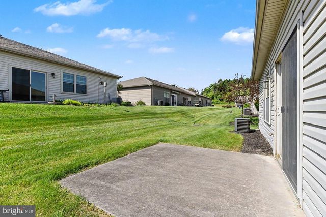 141 LEONARD LN, Harrisburg, PA 17111