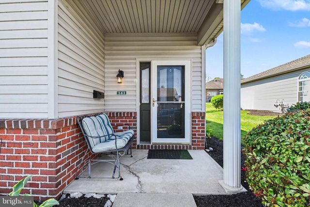 141 LEONARD LN, Harrisburg, PA 17111