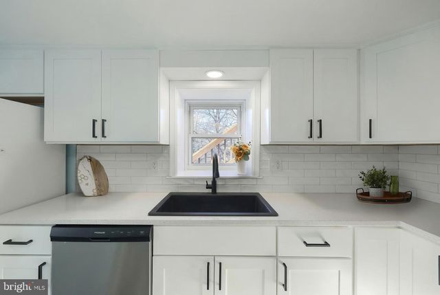 9446-9448 E SPRINGFIELD RD, Seven Valleys, PA 17360