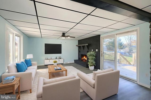 9446-9448 E SPRINGFIELD RD, Seven Valleys, PA 17360