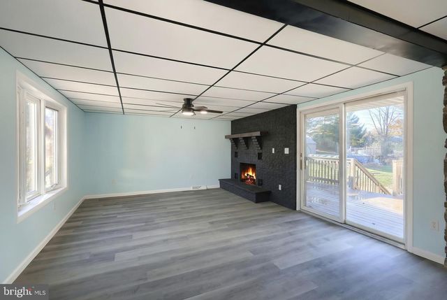 9446-9448 E SPRINGFIELD RD, Seven Valleys, PA 17360