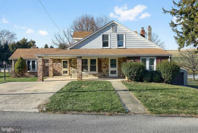 9446-9448 E SPRINGFIELD RD, Seven Valleys, PA 17360