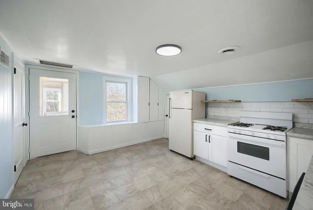 9446-9448 E SPRINGFIELD RD, Seven Valleys, PA 17360