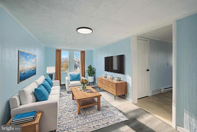 9446-9448 E SPRINGFIELD RD, Seven Valleys, PA 17360