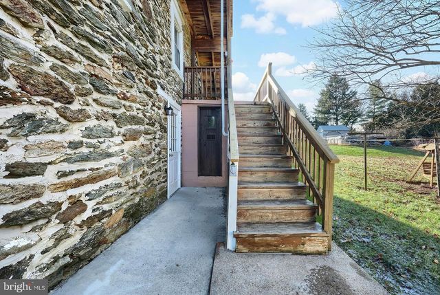 9446-9448 E SPRINGFIELD RD, Seven Valleys, PA 17360