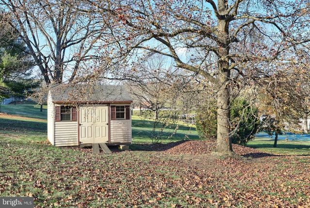 9446-9448 E SPRINGFIELD RD, Seven Valleys, PA 17360