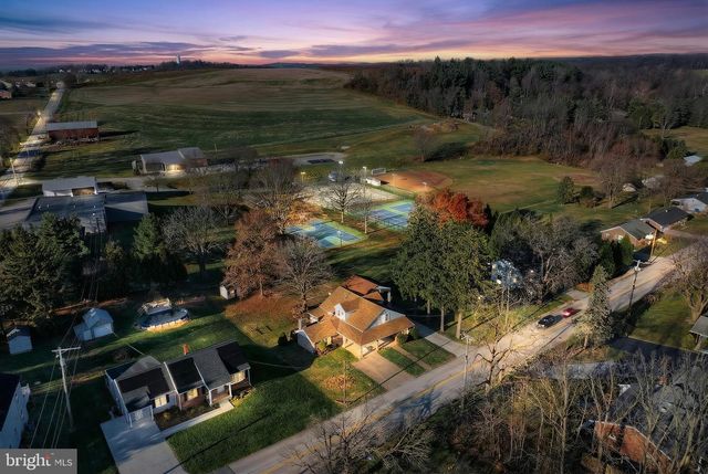 9446-9448 E SPRINGFIELD RD, Seven Valleys, PA 17360