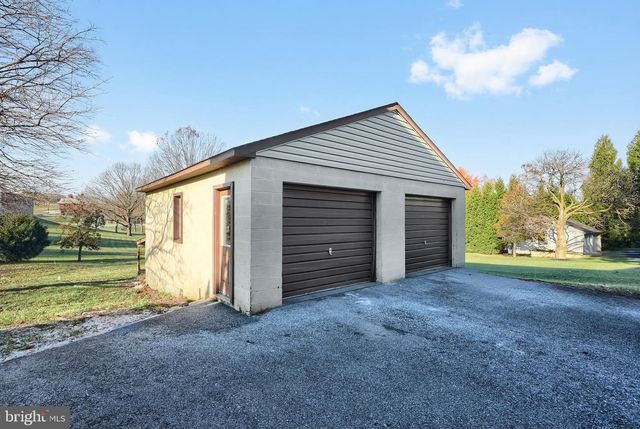 9446-9448 E SPRINGFIELD RD, Seven Valleys, PA 17360