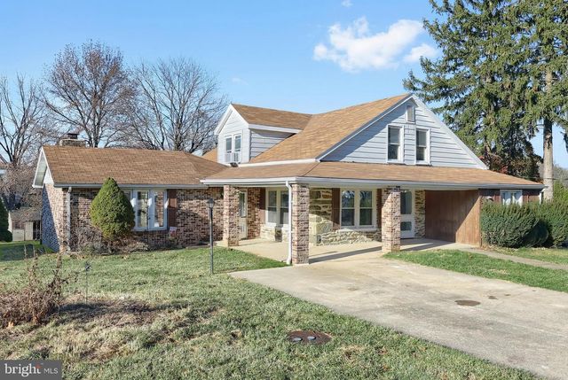 9446-9448 E SPRINGFIELD RD, Seven Valleys, PA 17360