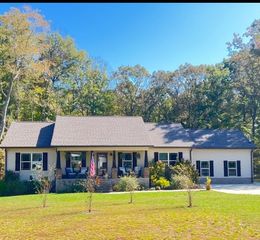 637 N Ballard Rd, Manchester, TN 37355