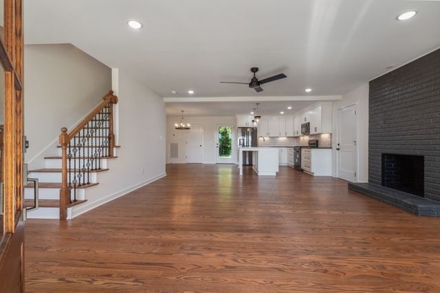 2210 Garners Creek Rd, Dickson, TN 37055