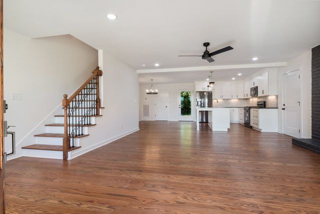 2210 Garners Creek Rd, Dickson, TN 37055