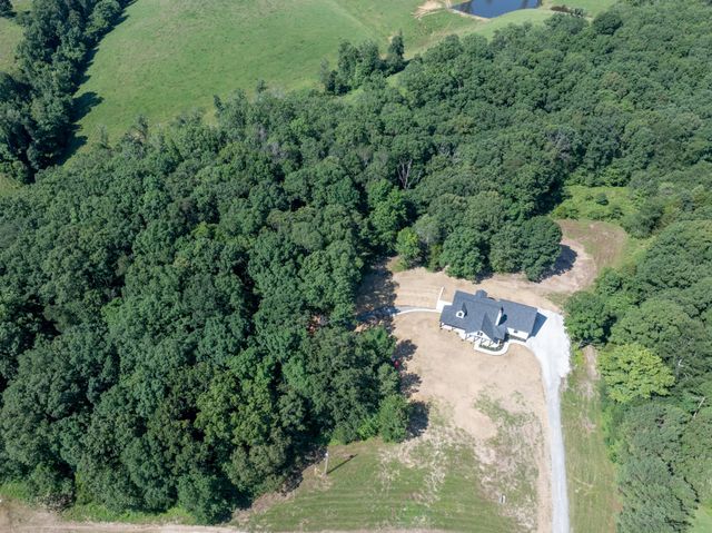 2210 Garners Creek Rd, Dickson, TN 37055