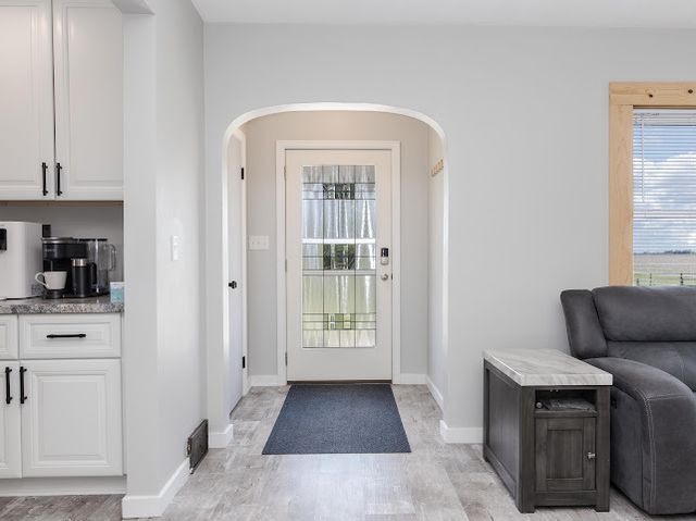 2950 County Road 1100 N, El Paso, IL 61738