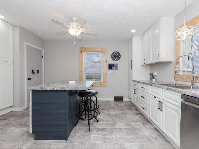2950 County Road 1100 N, El Paso, IL 61738
