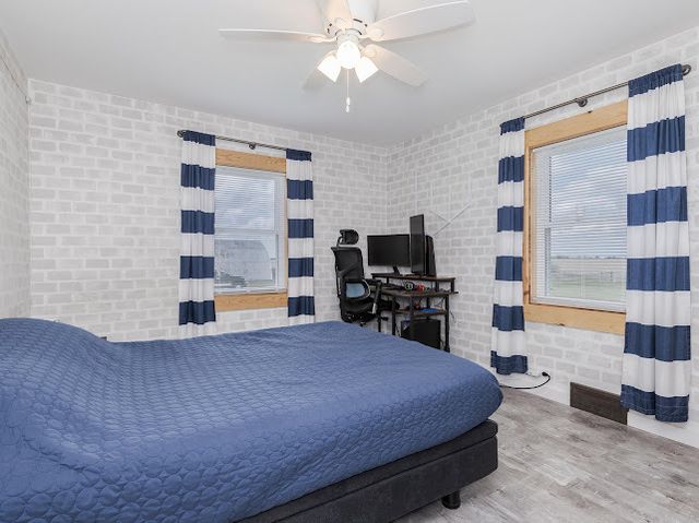 2950 County Road 1100 N, El Paso, IL 61738