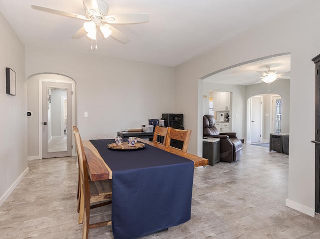 2950 County Road 1100 N, El Paso, IL 61738