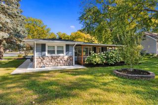 651 Westgate Drive, Aurora, IL 60506