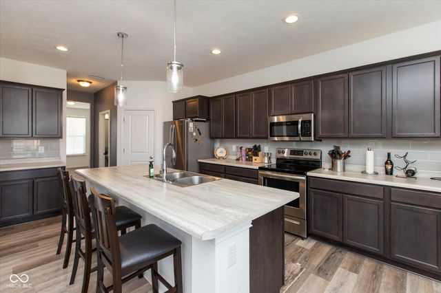 3022 Silvercliff Circle, Indianapolis, IN 46217