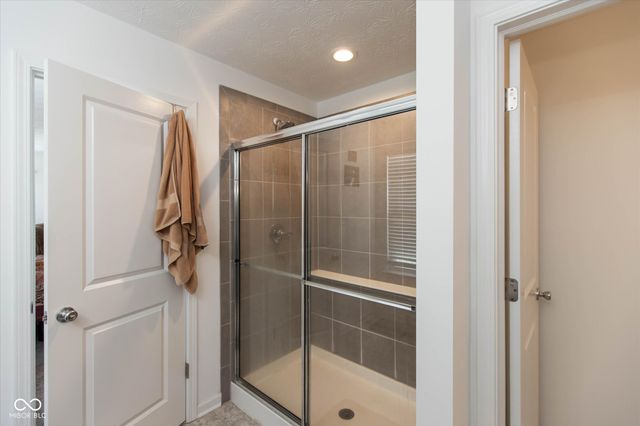 3022 Silvercliff Circle, Indianapolis, IN 46217