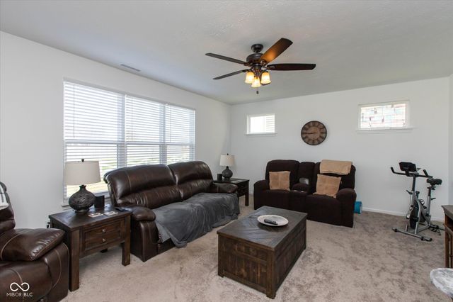 3022 Silvercliff Circle, Indianapolis, IN 46217