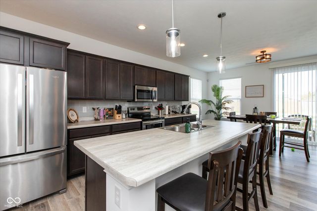 3022 Silvercliff Circle, Indianapolis, IN 46217