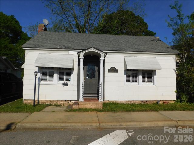 221 S Charlotte Avenue, Rock Hill, SC 29730