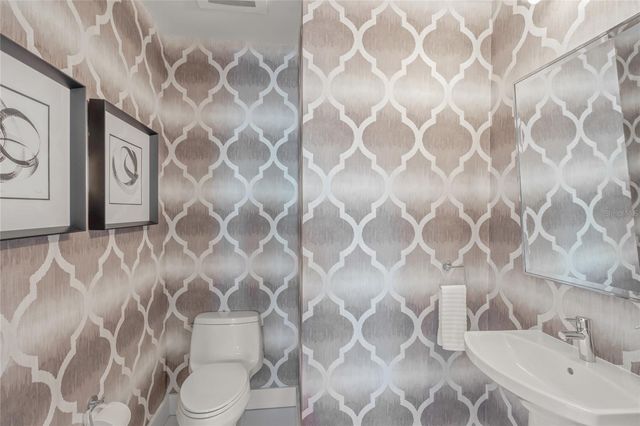 1155 N GULFSTREAM AVENUE 708, Sarasota, FL 34236