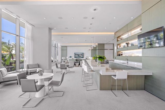 1155 N GULFSTREAM AVENUE 708, Sarasota, FL 34236