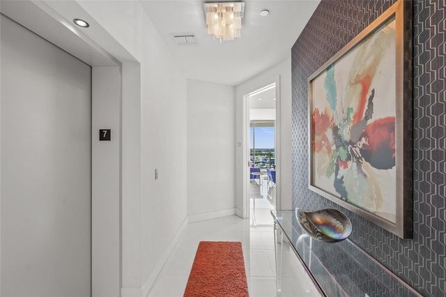 1155 N GULFSTREAM AVENUE 708, Sarasota, FL 34236