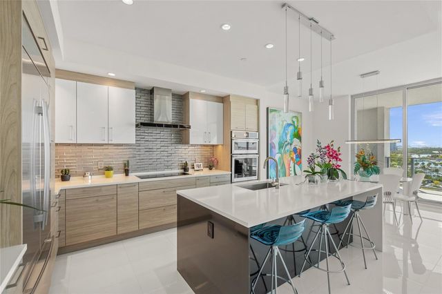 1155 N GULFSTREAM AVENUE 708, Sarasota, FL 34236