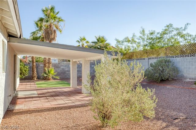 323 Quito Court, Henderson, NV 89014