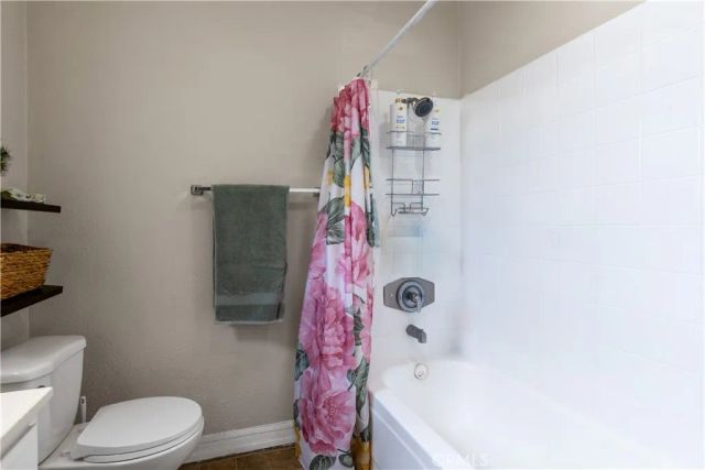 6612 Plaska Ave, Huntington Park, CA 90255