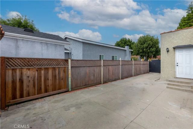 6612 Plaska Ave, Huntington Park, CA 90255