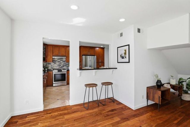 320 Pine Wood Lane, Los Gatos, CA 95032