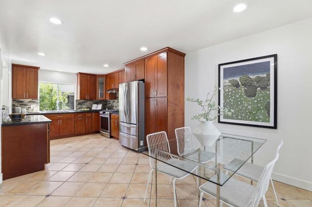 320 Pine Wood Lane, Los Gatos, CA 95032