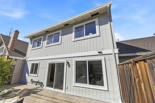 320 Pine Wood Lane, Los Gatos, CA 95032