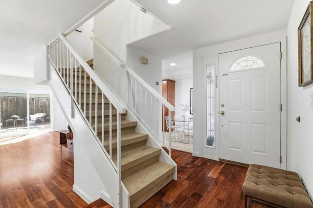 320 Pine Wood Lane, Los Gatos, CA 95032