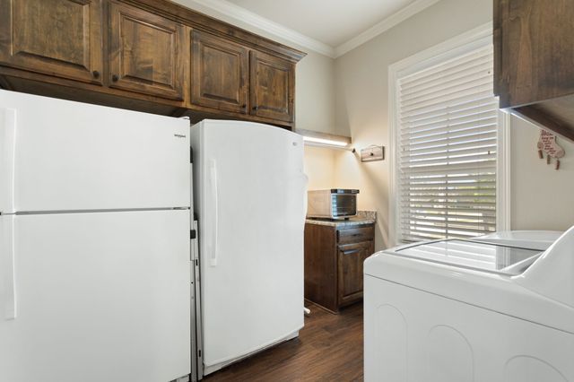 6923 Saint Anthony Drive, Tyler, TX 75703