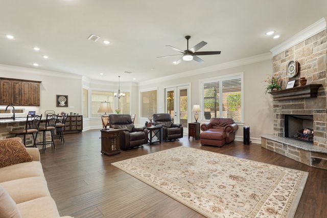 6923 Saint Anthony Drive, Tyler, TX 75703